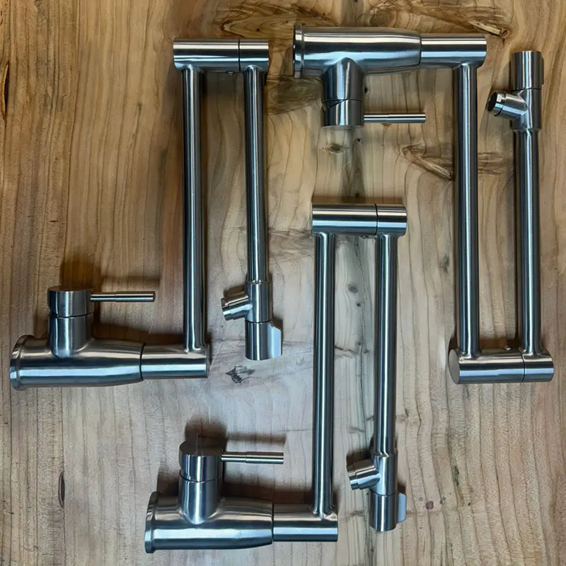 Rubinetto professionale in acciaio inox ecocompatibile per cucine industriali e mense.